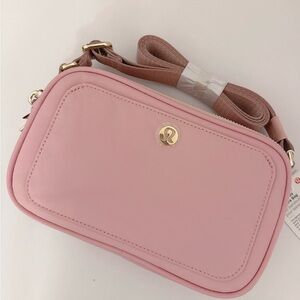 Lululemon mini camera bag